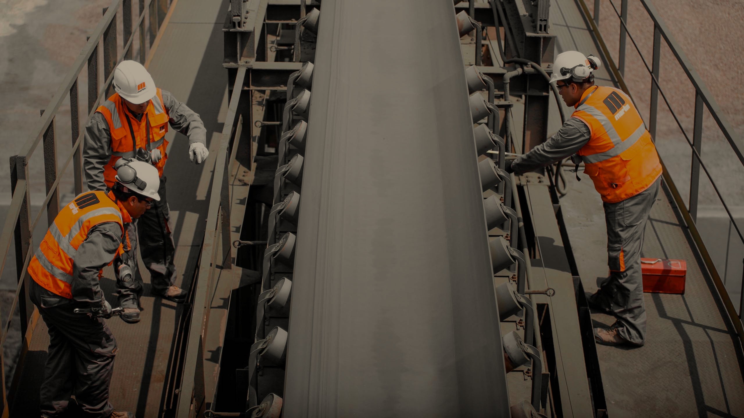 Conveyor, Belt Support, People, Inspection Crew